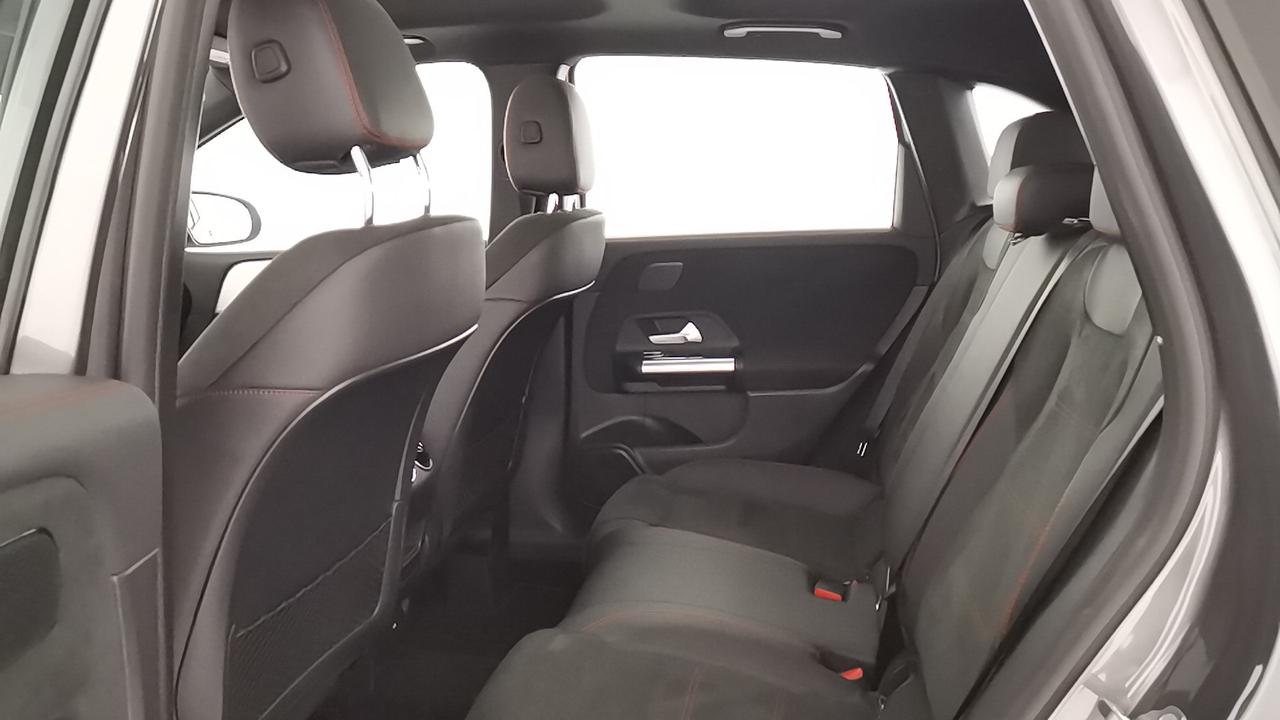 Mercedes-Benz Classe B - W247 2023 - B 180 AMG Line Premium auto