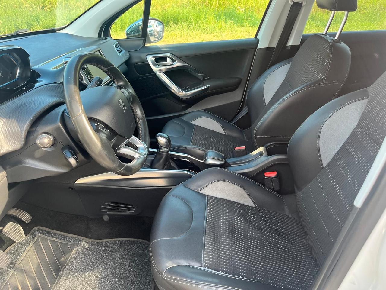 Peugeot 2008 1.6 e-HDi 92 CV **GANCIO TRAINO**