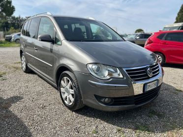 Volkswagen Touran 2.0 TDI 170CV DPF DSG *7 POSTI*