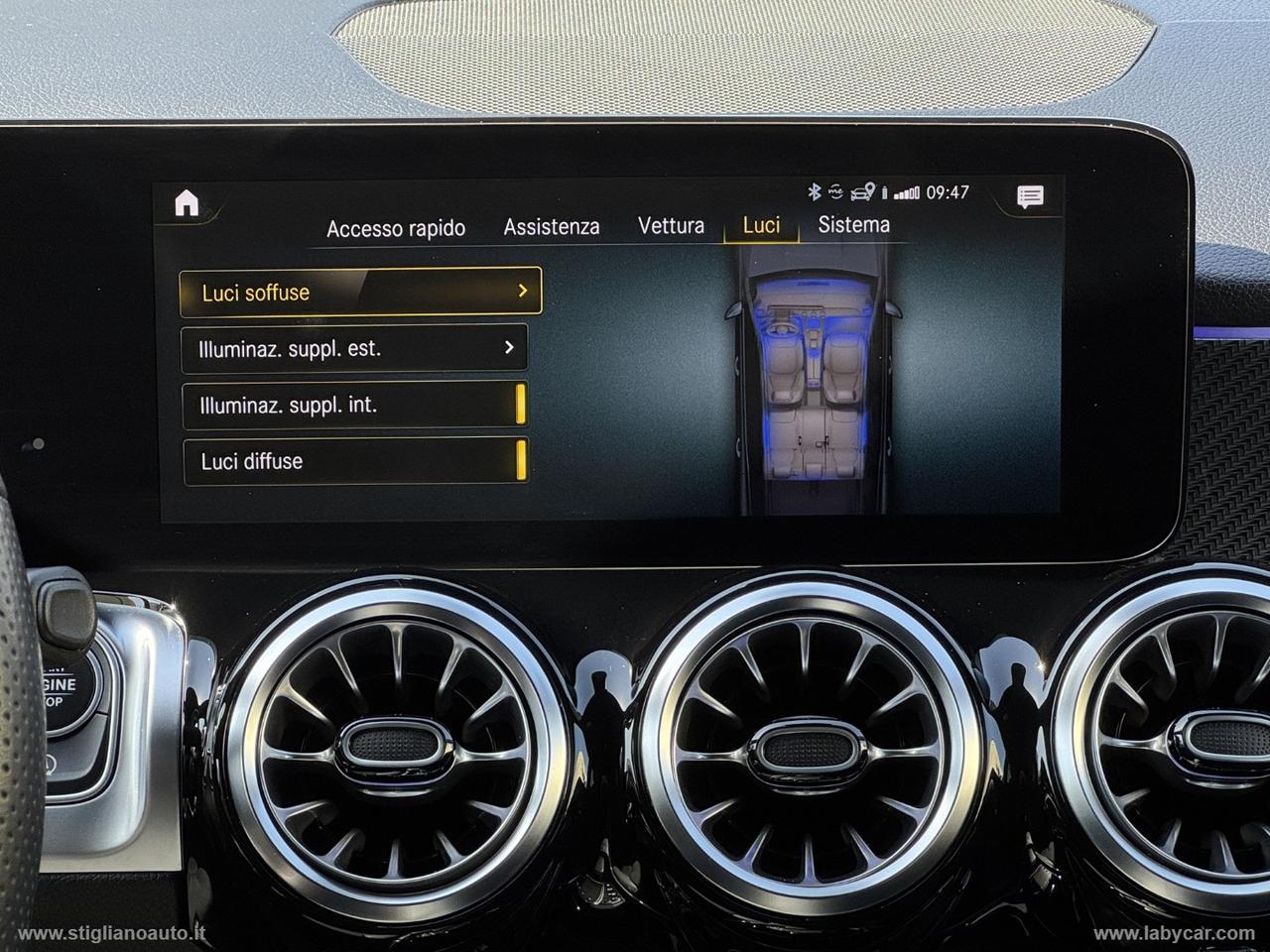 MERCEDES-BENZ GLB 180 d Automatic Premium