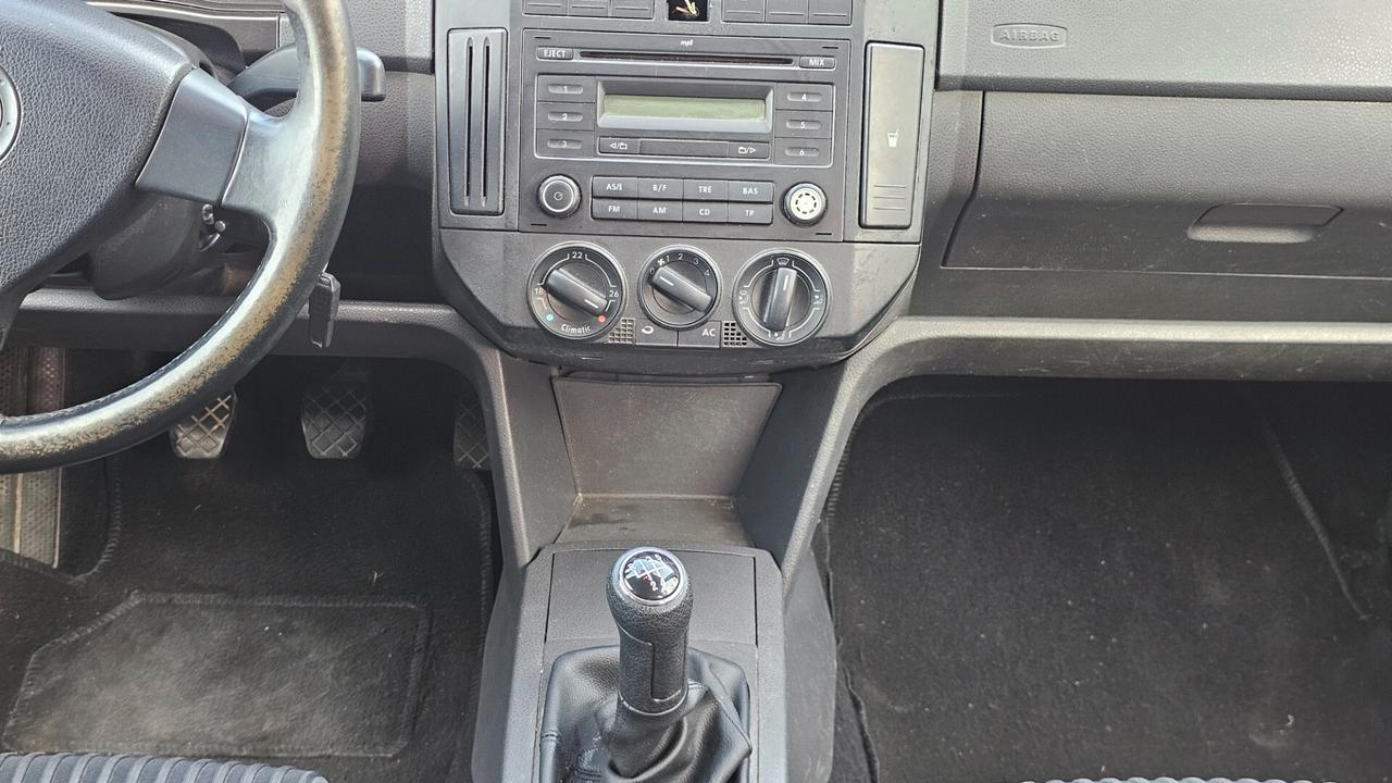 Volkswagen Polo 1.4/80CV TDI 5p. Sportline