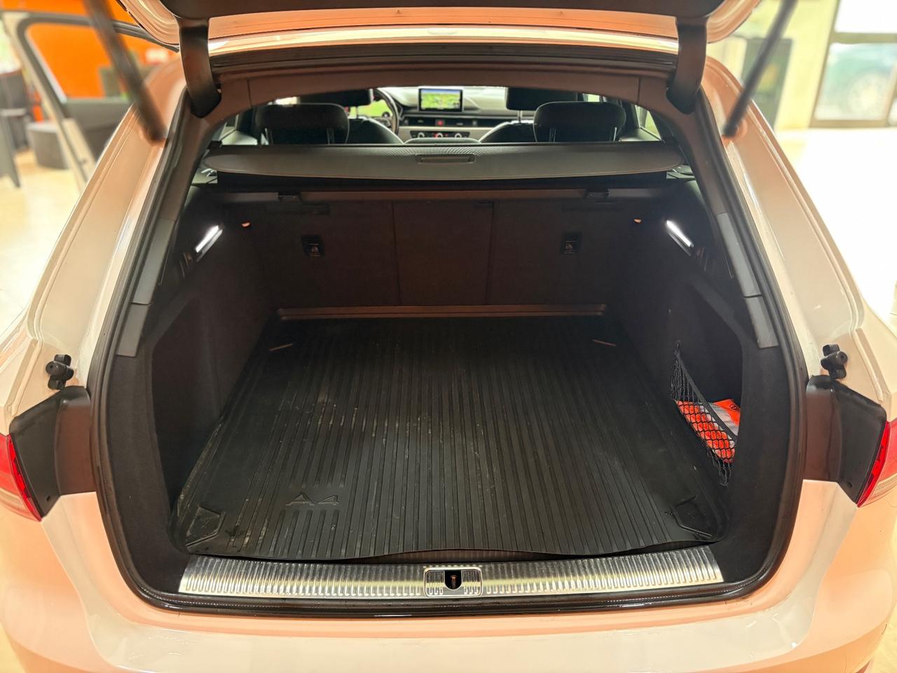 Audi A4 2.0 TDI 150 CV ultra Sport virtual navi xeno permute finanziamenti