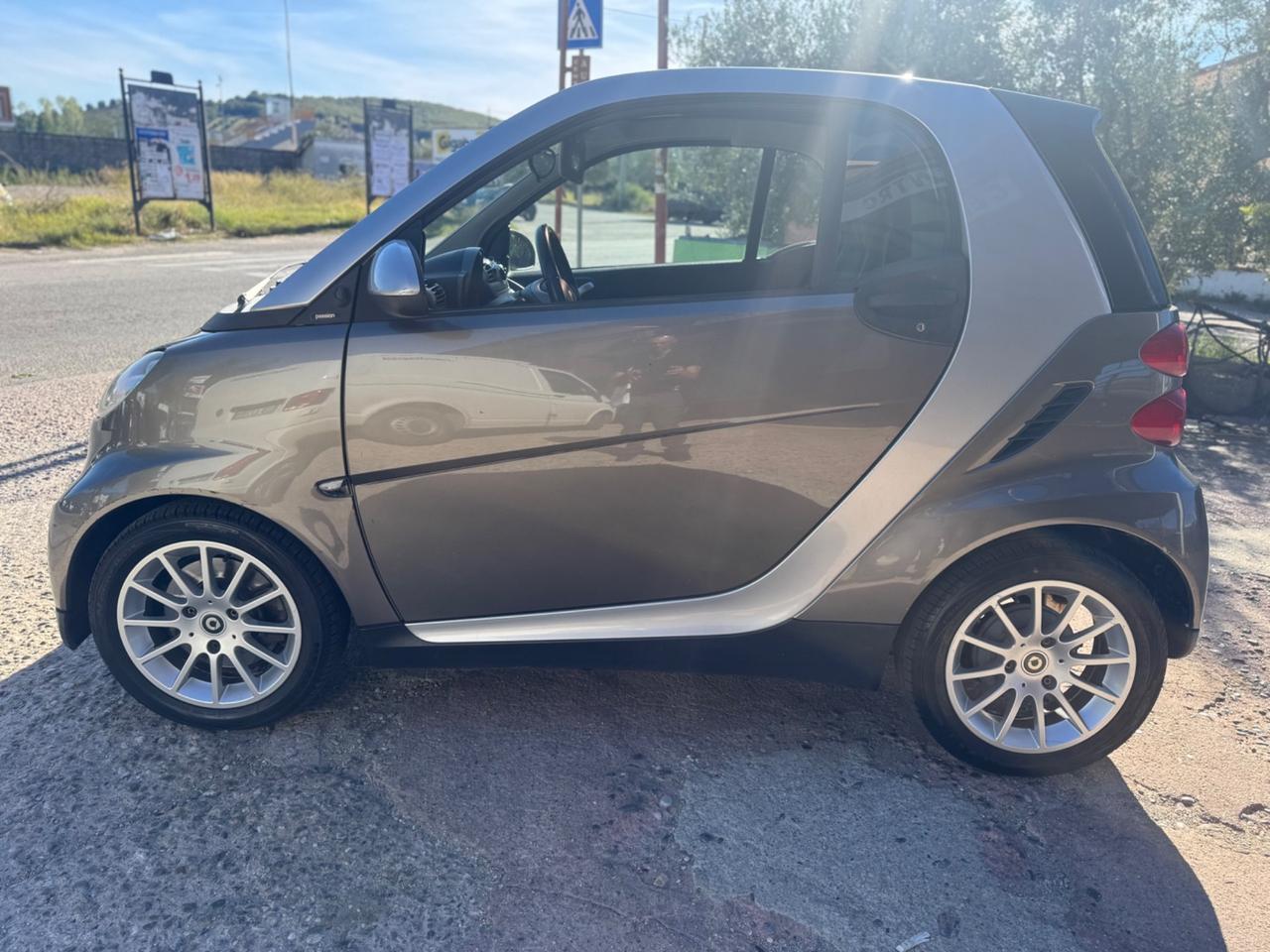 Smart ForTwo 1000 52 kW coupé pure