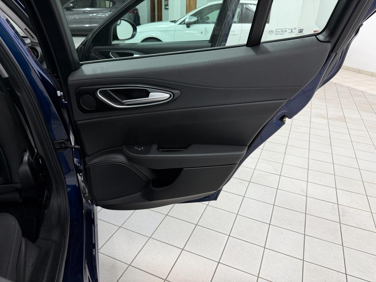 Alfa Romeo Giulia 2.2 TD 150 CV SUPER KIT DISTRIBUZIONE ESEGUITO A 109000 KM GOMME NUOVE - CARFAX VISIBILE DALLE FOTO