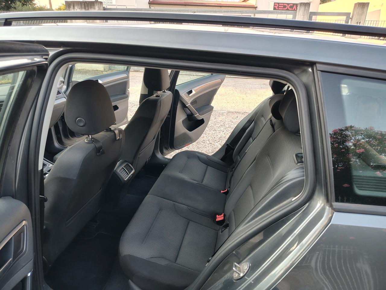 Volkswagen Golf Variant 1.0 TSI 110 CV 5p. Trendline BlueMotion
