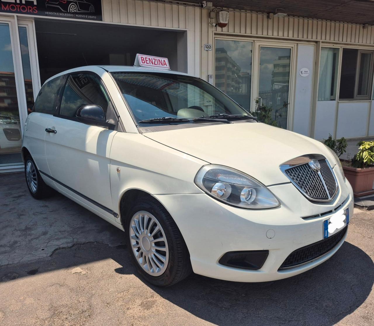Lancia Ypsilon 1.2 69 CV Diva