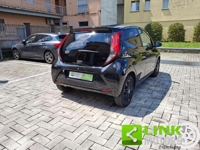 TOYOTA Aygo Connect 1.0 VVT-i 72CV x-play GARANZIA INCLUSA