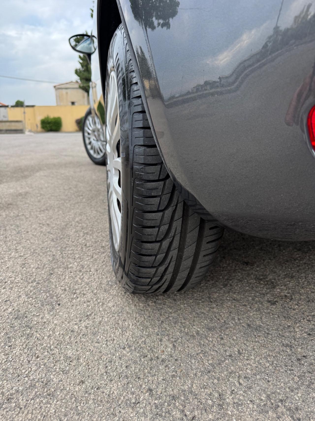 Fiat Punto Evo 1.3 multijet CATENA/FRIZIONE APPENA FATTE