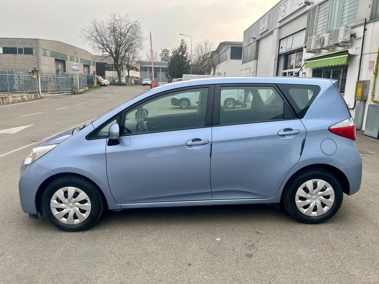 Toyota Verso-S 1.4D 2012 96.000km cambio automatico