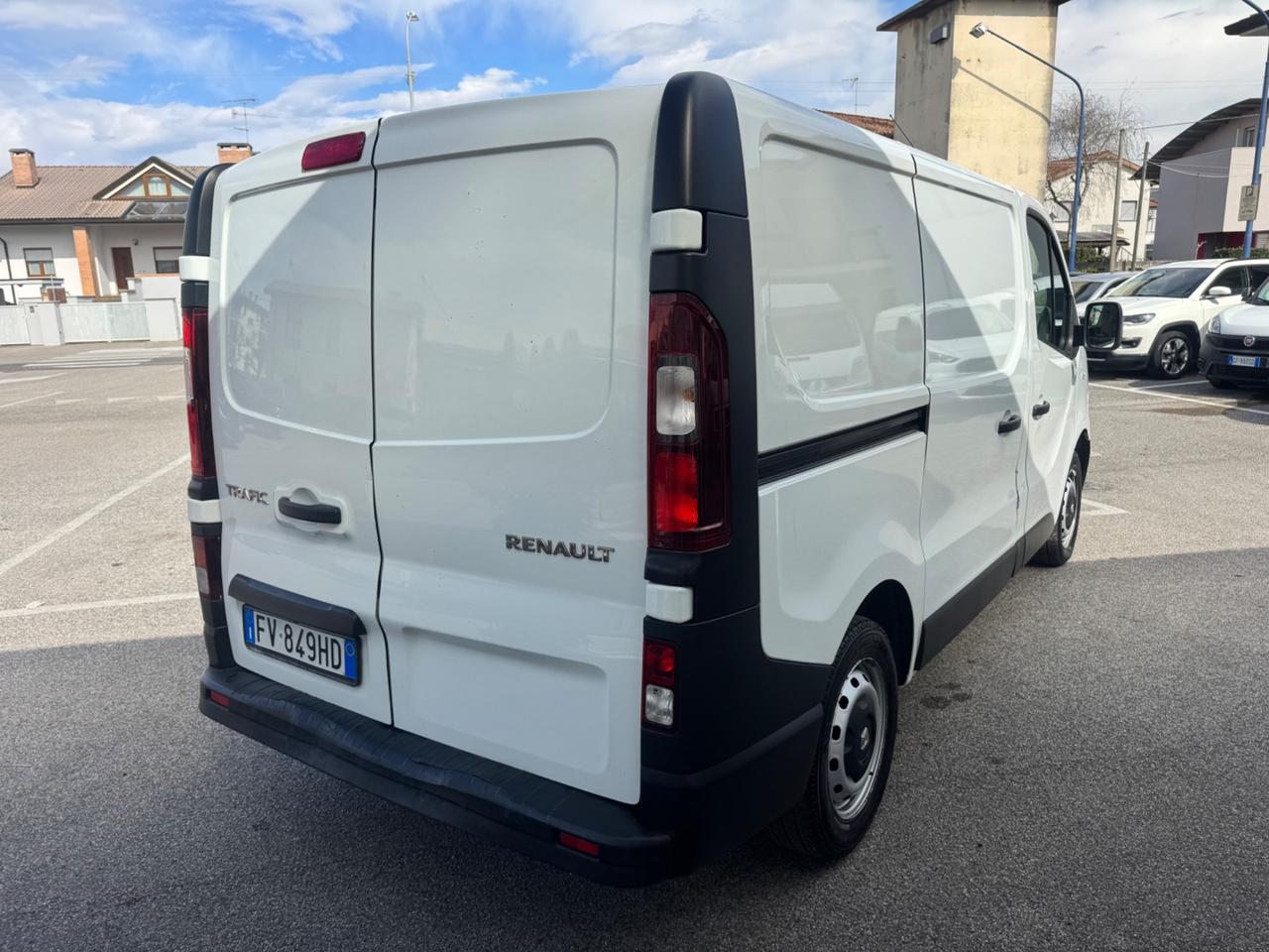 Renault Trafic T27 1.6dCi 125CV NETTO!!!