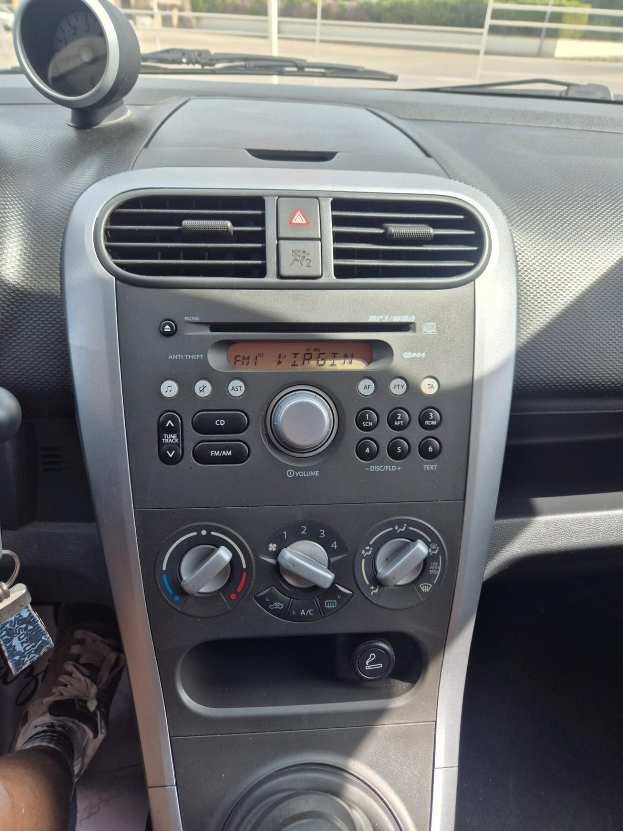 Suzuki Splash 1.0 L