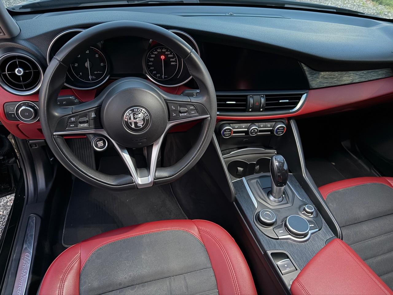 Alfa Romeo Giulia 2.2 Turbodiesel 190 CV AT8 Lusso