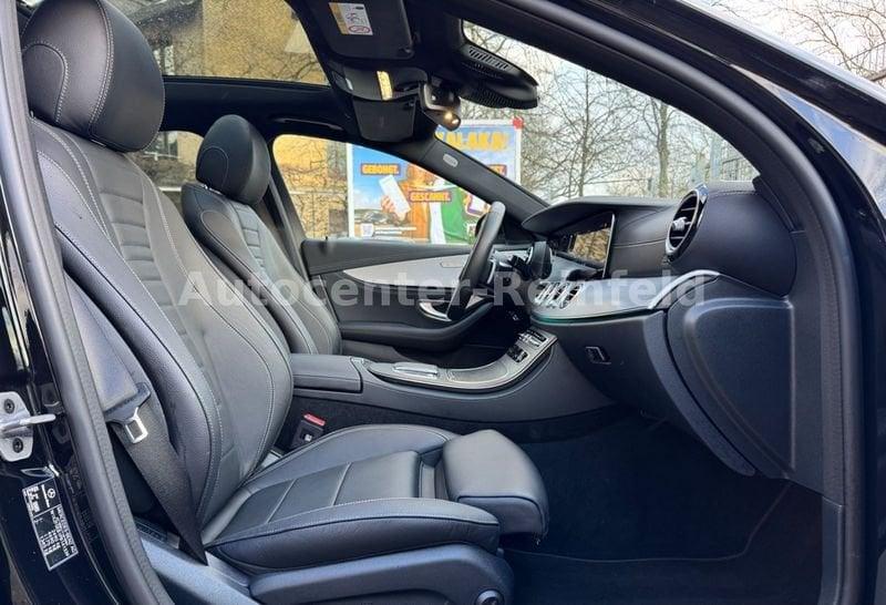 Mercedes-Benz Classe E E 220 d Mild hybrid AMG Line Night Pack Tetto Camera 360°