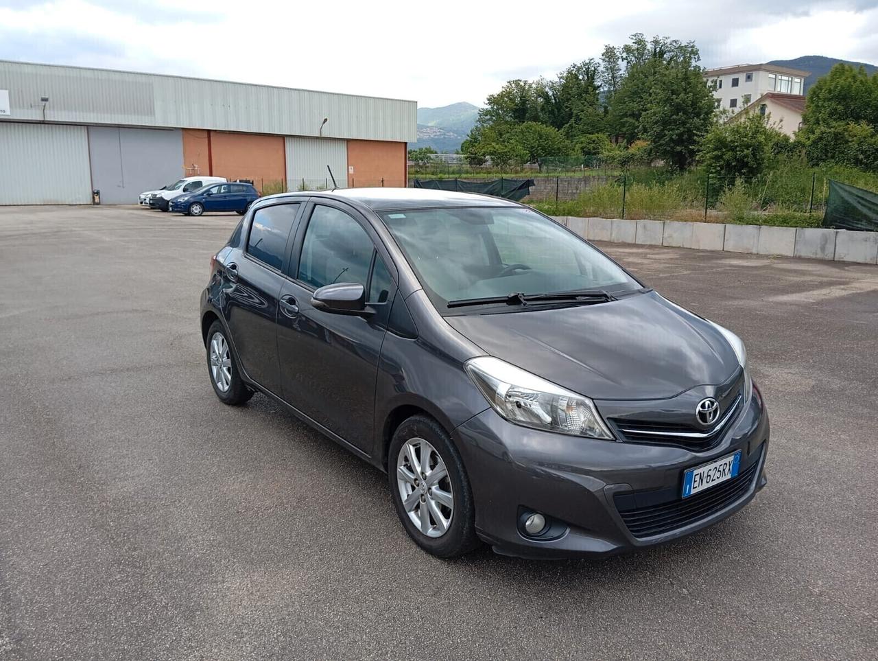 Yaris 1.3 5 porte Lounge "KM CERTIFICATI"
