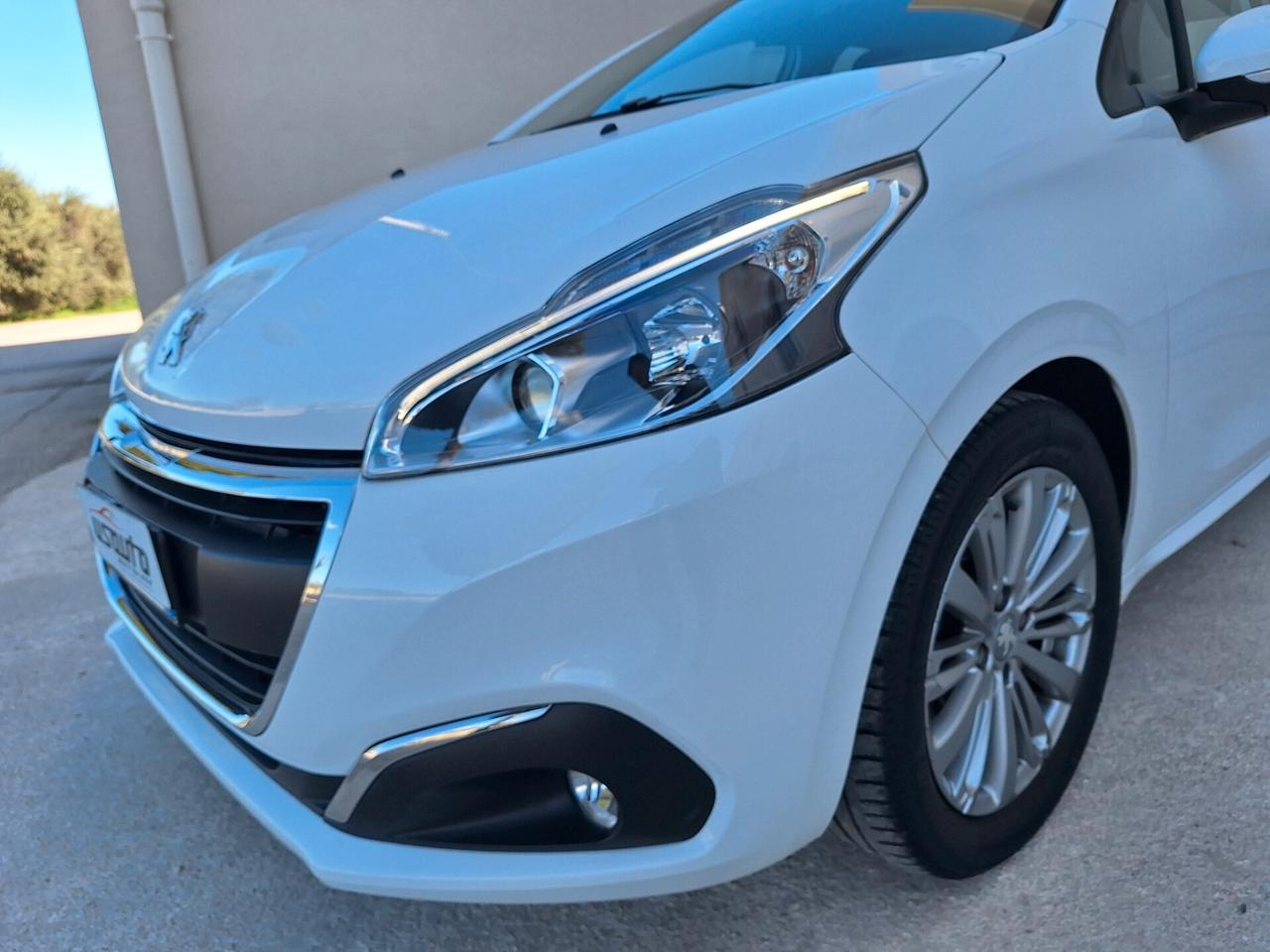 Peugeot 208 1.5 hdi 100 cv NAVI/CARPLAY 2019