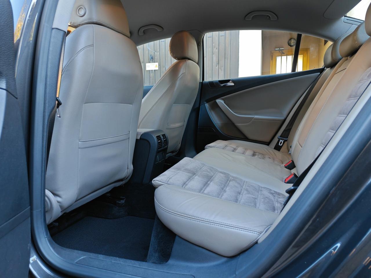 Volkswagen Passat 2.0 BENZINA 150cv / SERVICE / Unipro