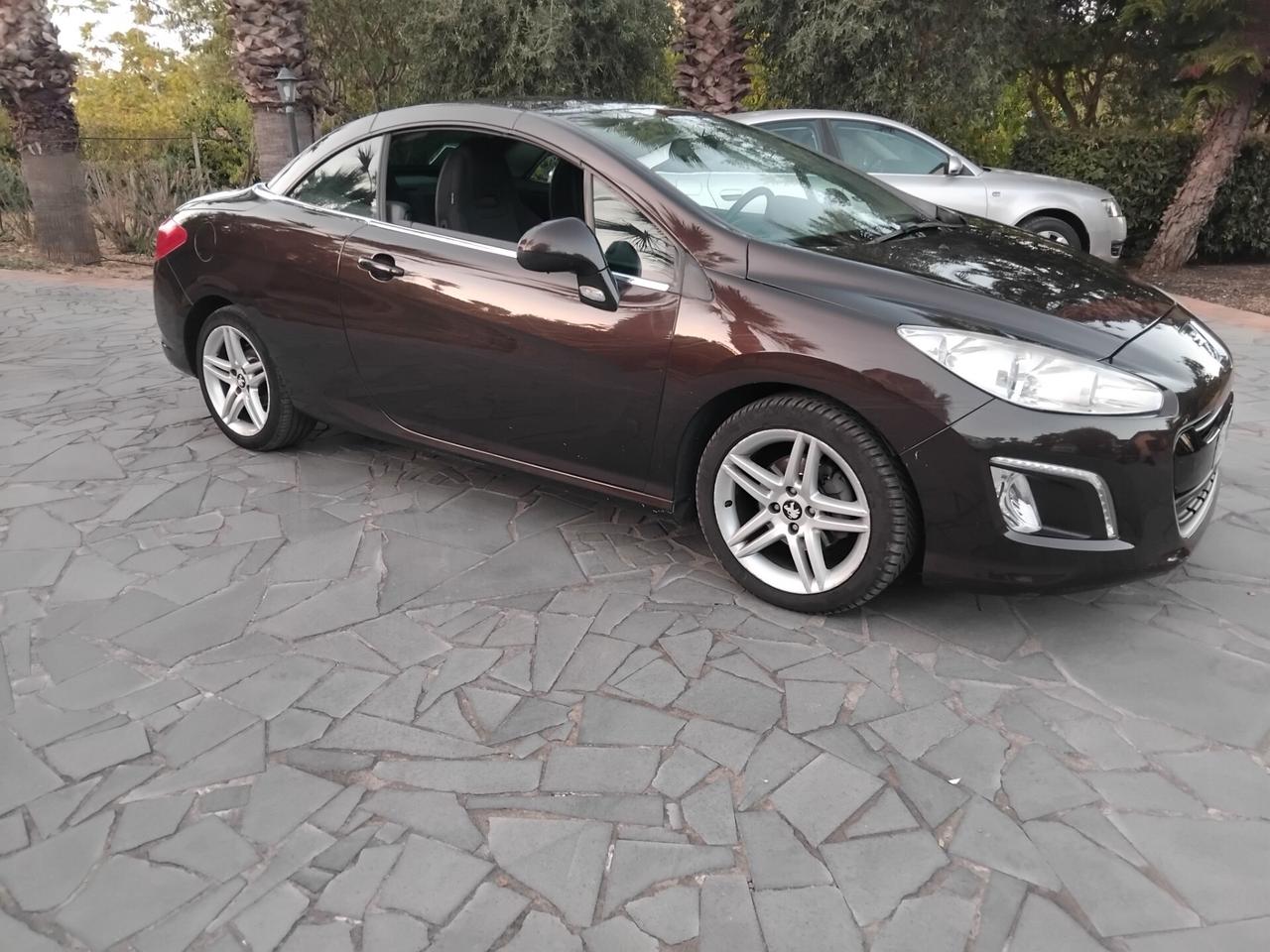 Peugeot 308 1.6 e-HDi 112CV Stop&Start CC Allure