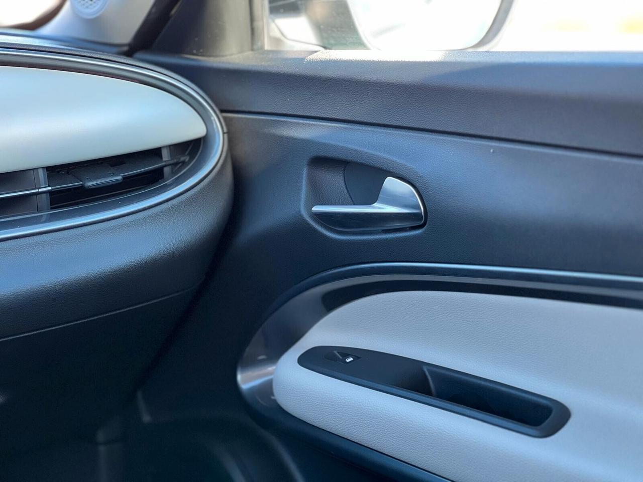 Fiat 600 Hybrid 110 CV DCT MHEV La Prima