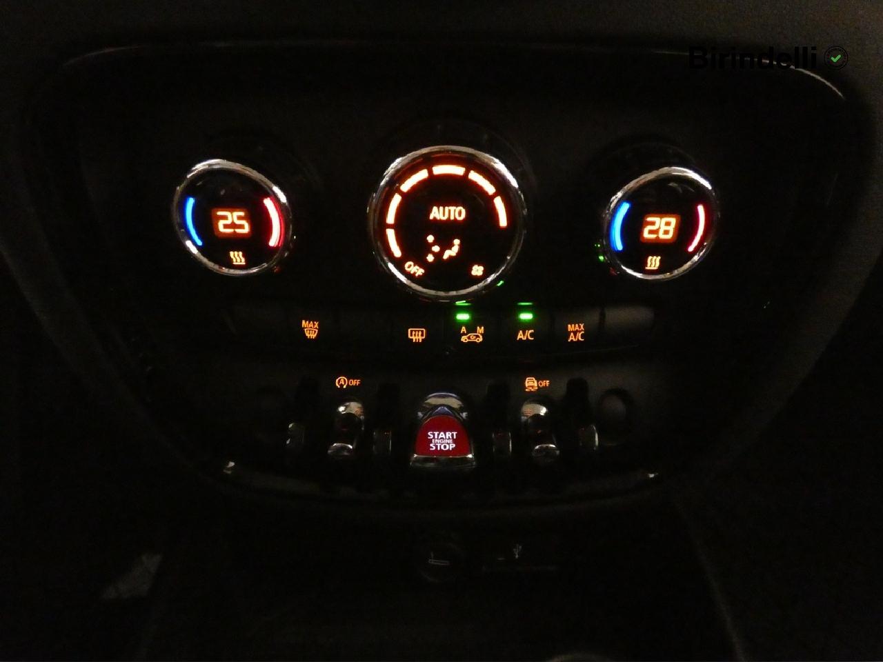 MINI Mini Clubman (F54) - Mini 1.5 One Mayfair Edition Clubman