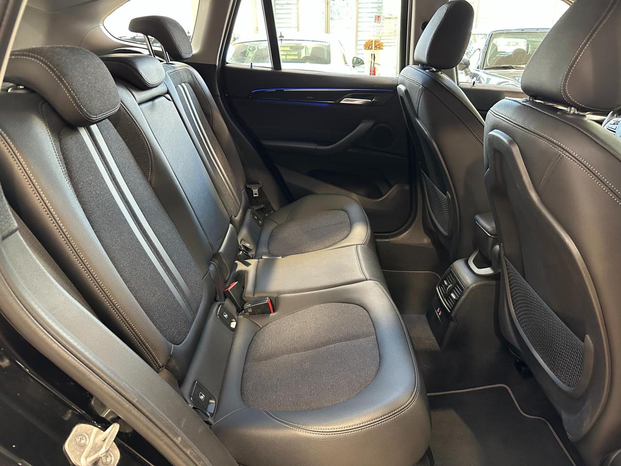 BMW X1 xdrive20d Sport Auto - 18" - LED - Head Up dspl