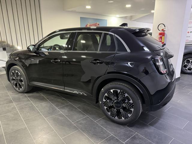 FIAT 600 Hybrid 110 CV DCT MHEV La Prima II