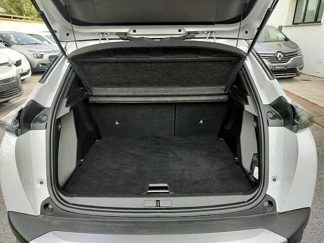 Peugeot 2008 BlueHDi 130 S&S EAT8 GT