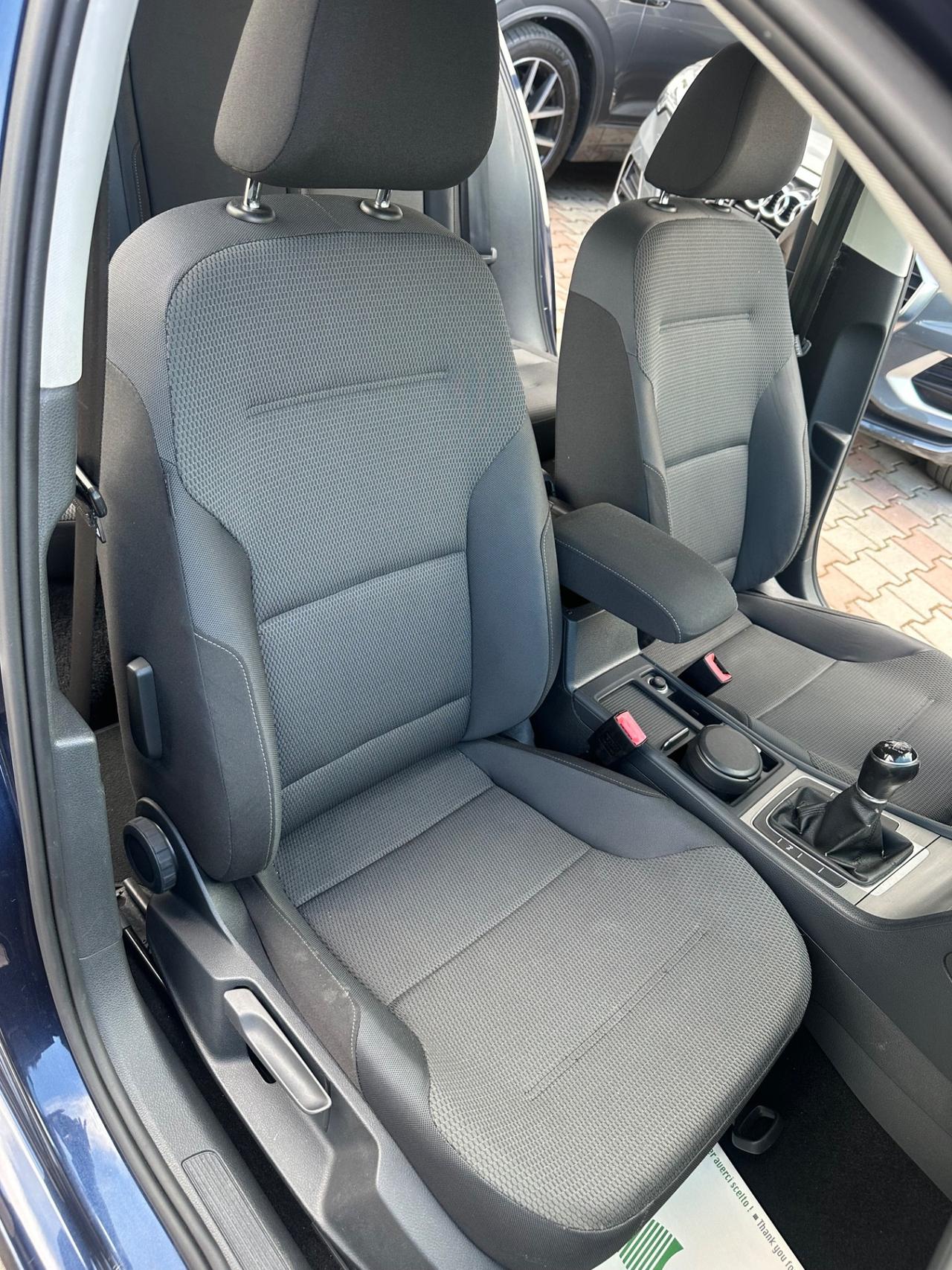 Volkswagen Golf Variant 1.6 TDI 110 CV Comfortline BlueMotion Tech.