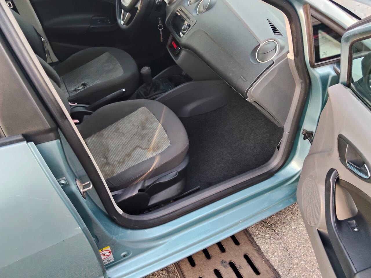 Seat Ibiza 1.4 5p. Reference Dual