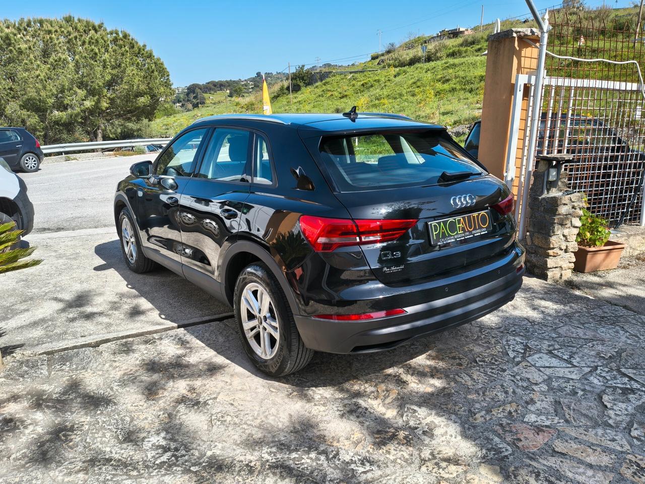 Audi Q3 35 TDI S tronic Business
