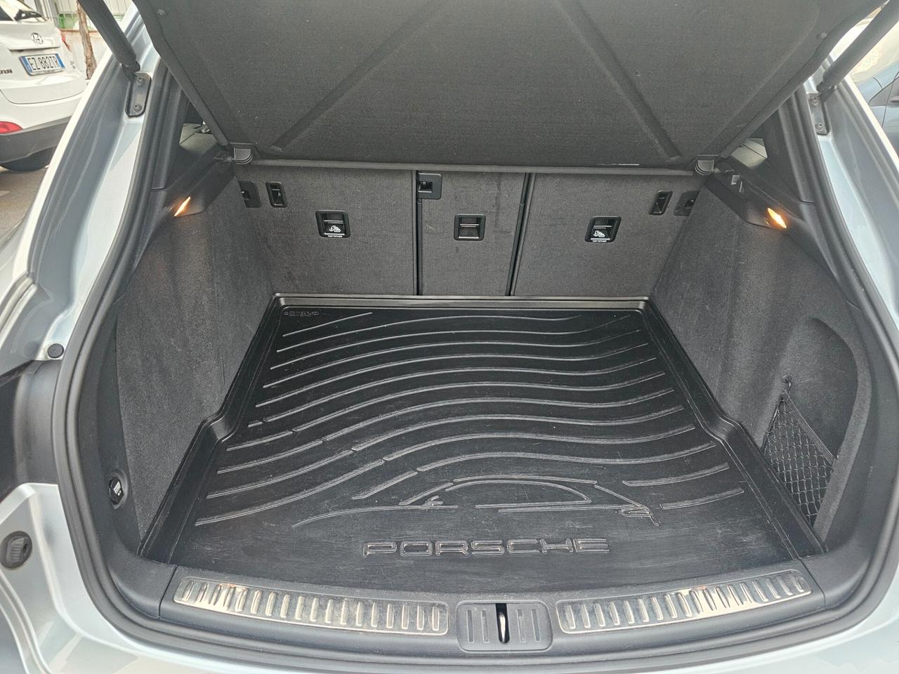 Porsche Macan 2.0 Benzina 245CV..Da Vetrina.2019