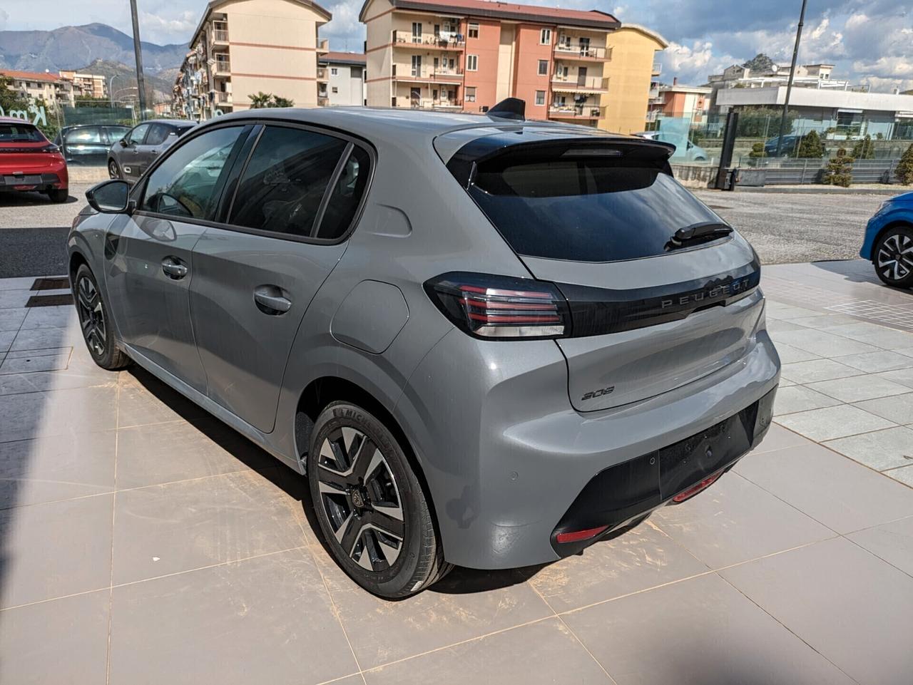 Peugeot 208 100 ALLURE