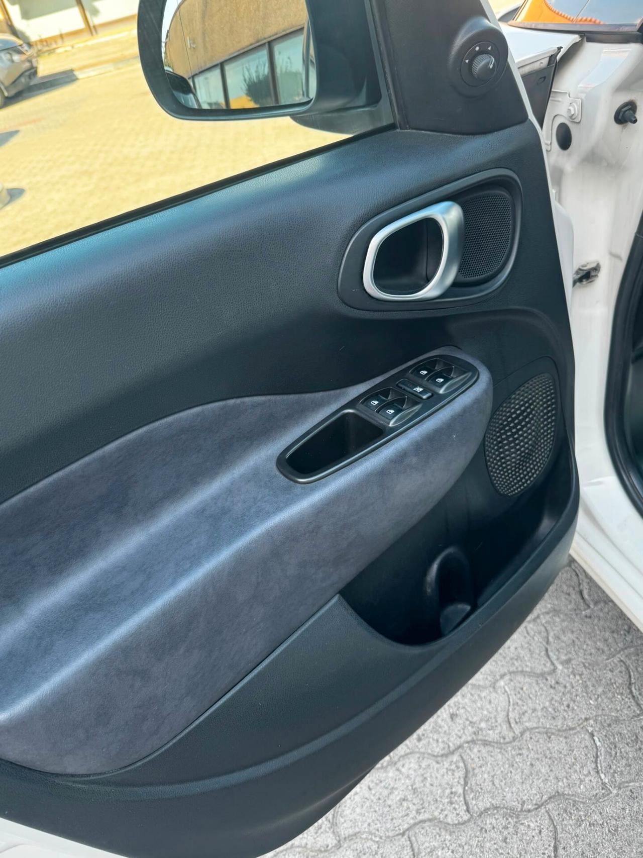 Fiat 500L Living 0.9 TwinAir Turbo Natural Power Lounge