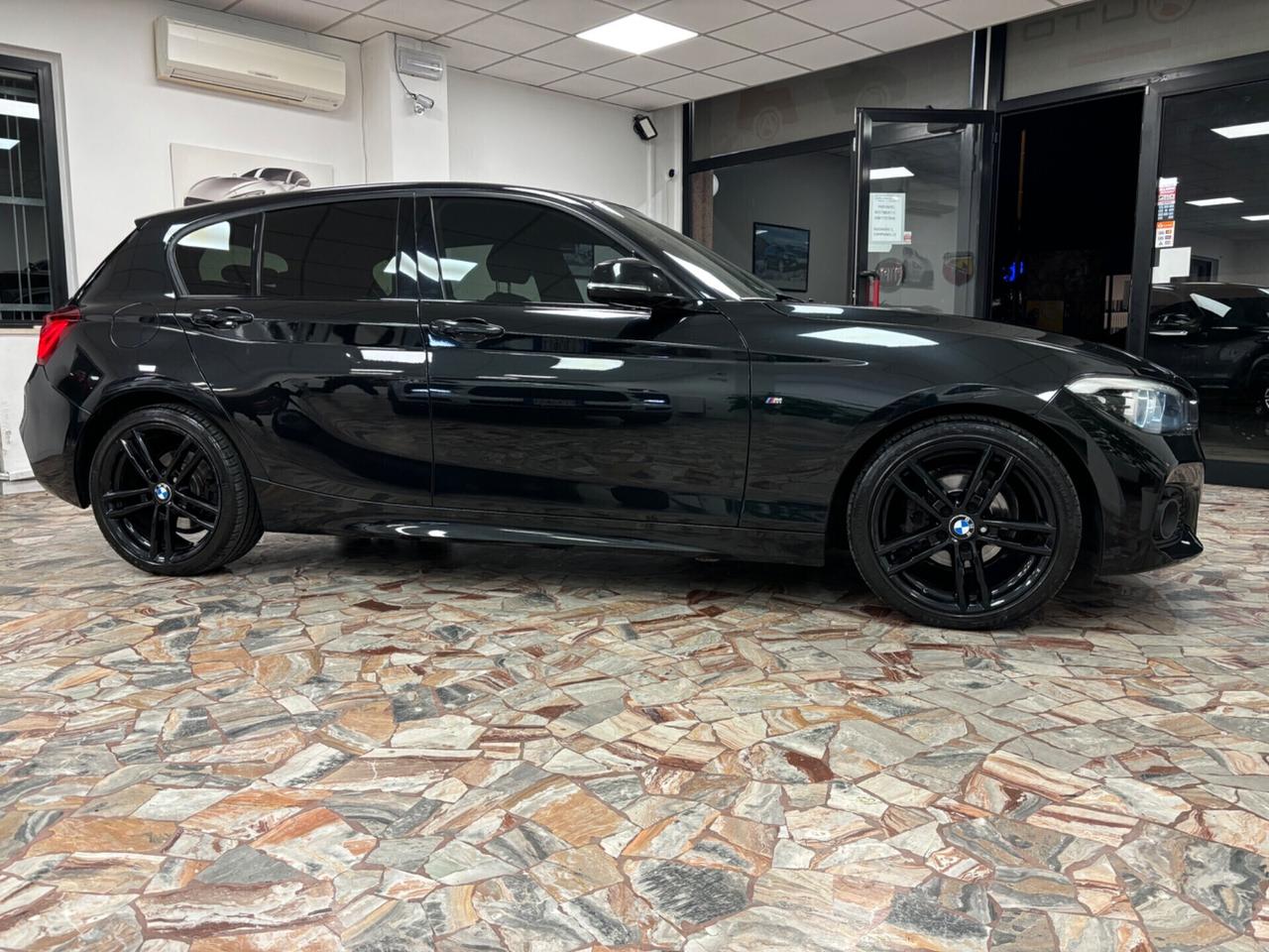 Bmw 118 118d 5p. Msport