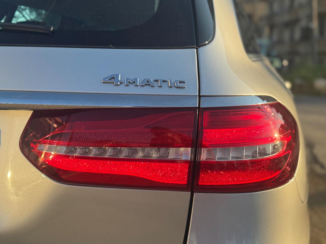 MERCEDES E 220D 194 CV PREMIUM PLUS 4MATIC SOLO 39000 KM