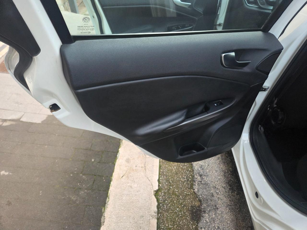 ALFA GIULIETTA 1.6 JTDM 120 CV ANNO 2016 KM CERTIF