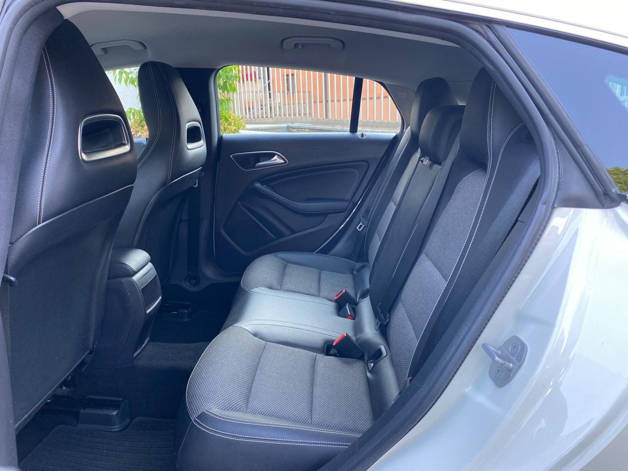 Mercedes-benz CLA 200 CLA 220 d Shooting Brake S.W. Automatic Sport