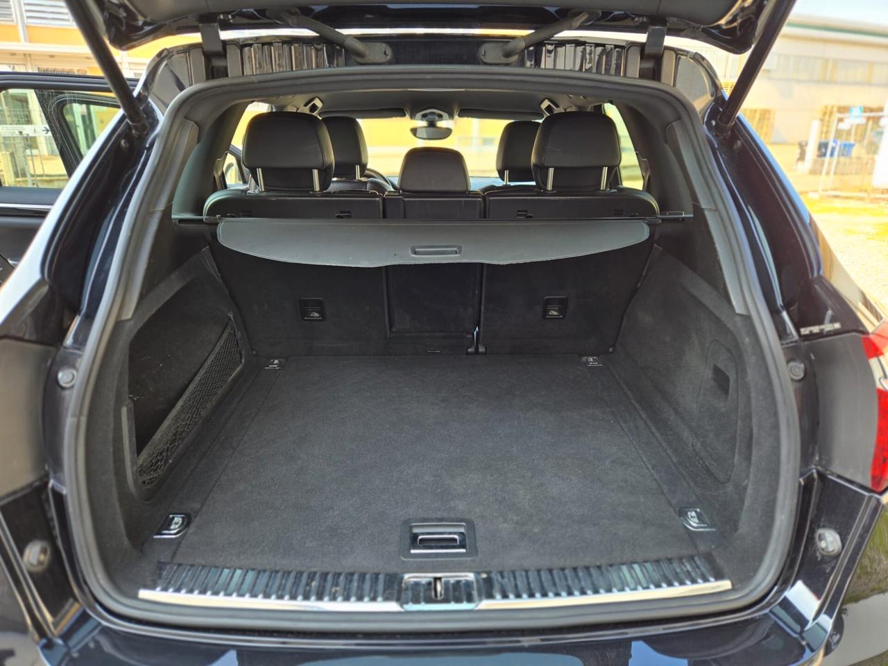 Porsche cayenne 3.0 V6 TDI platinum edition
