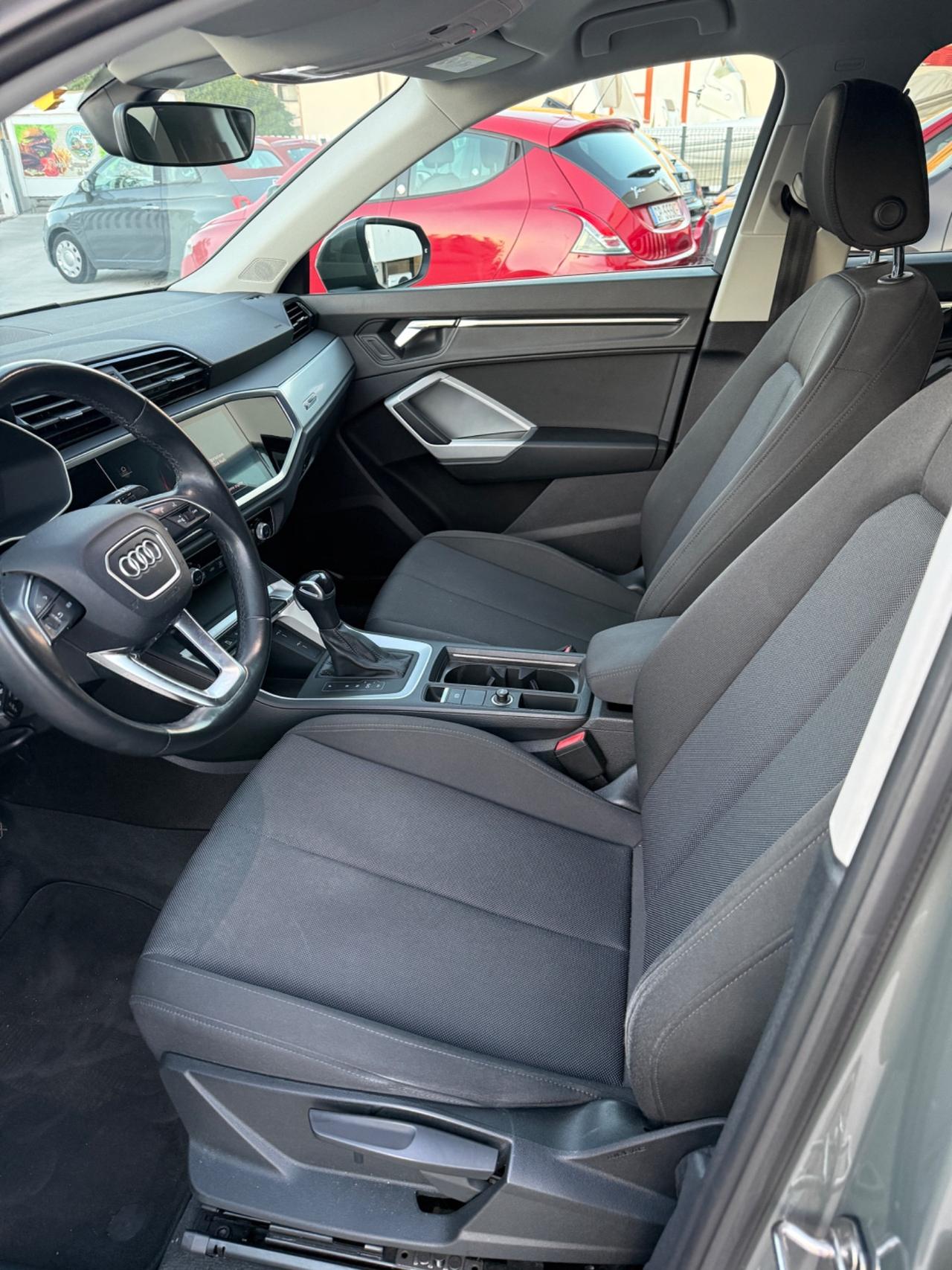 Audi Q3 35 TDI S tronic line edition