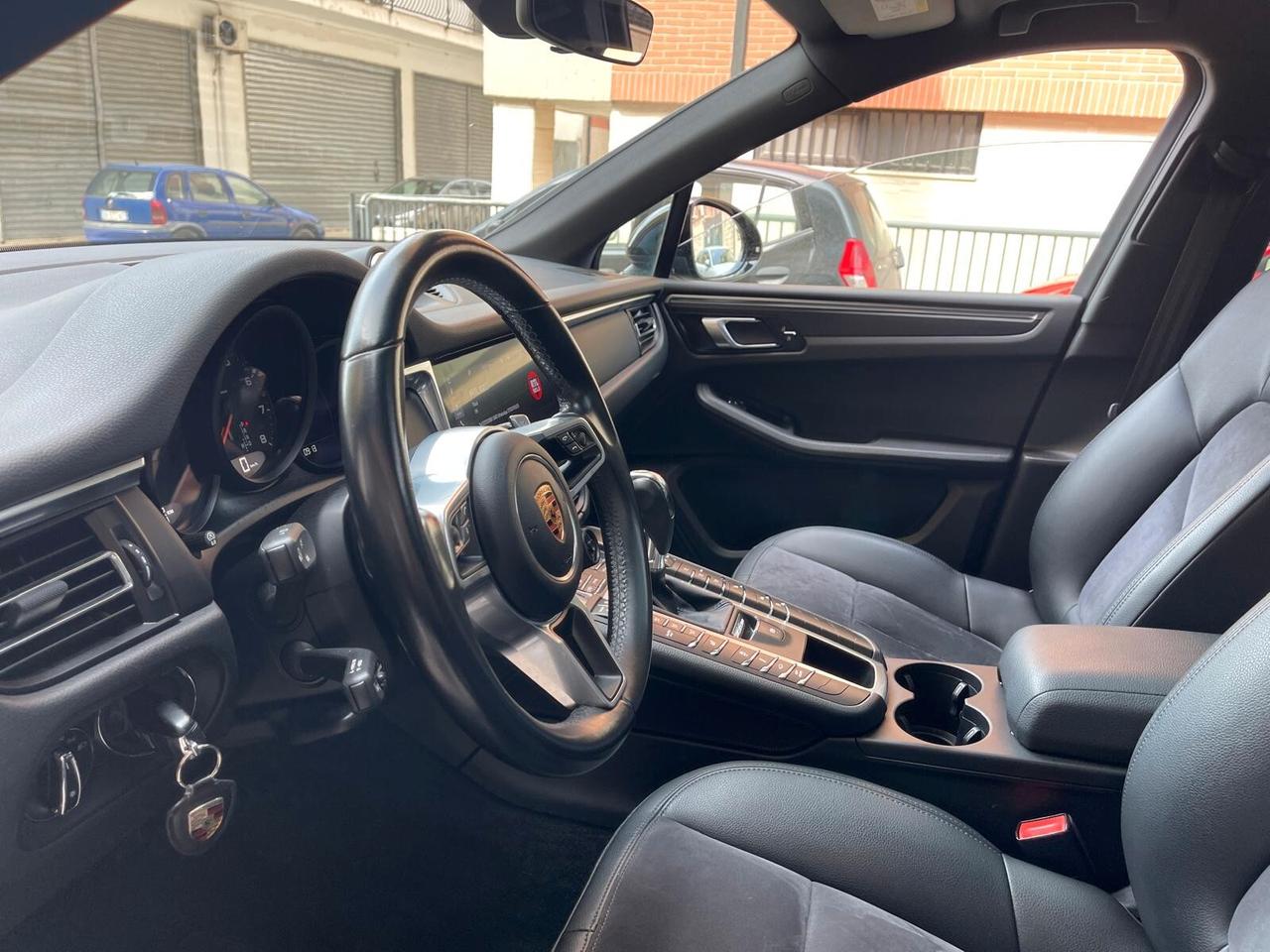 Porsche Macan 2.0 TETTO/FULL