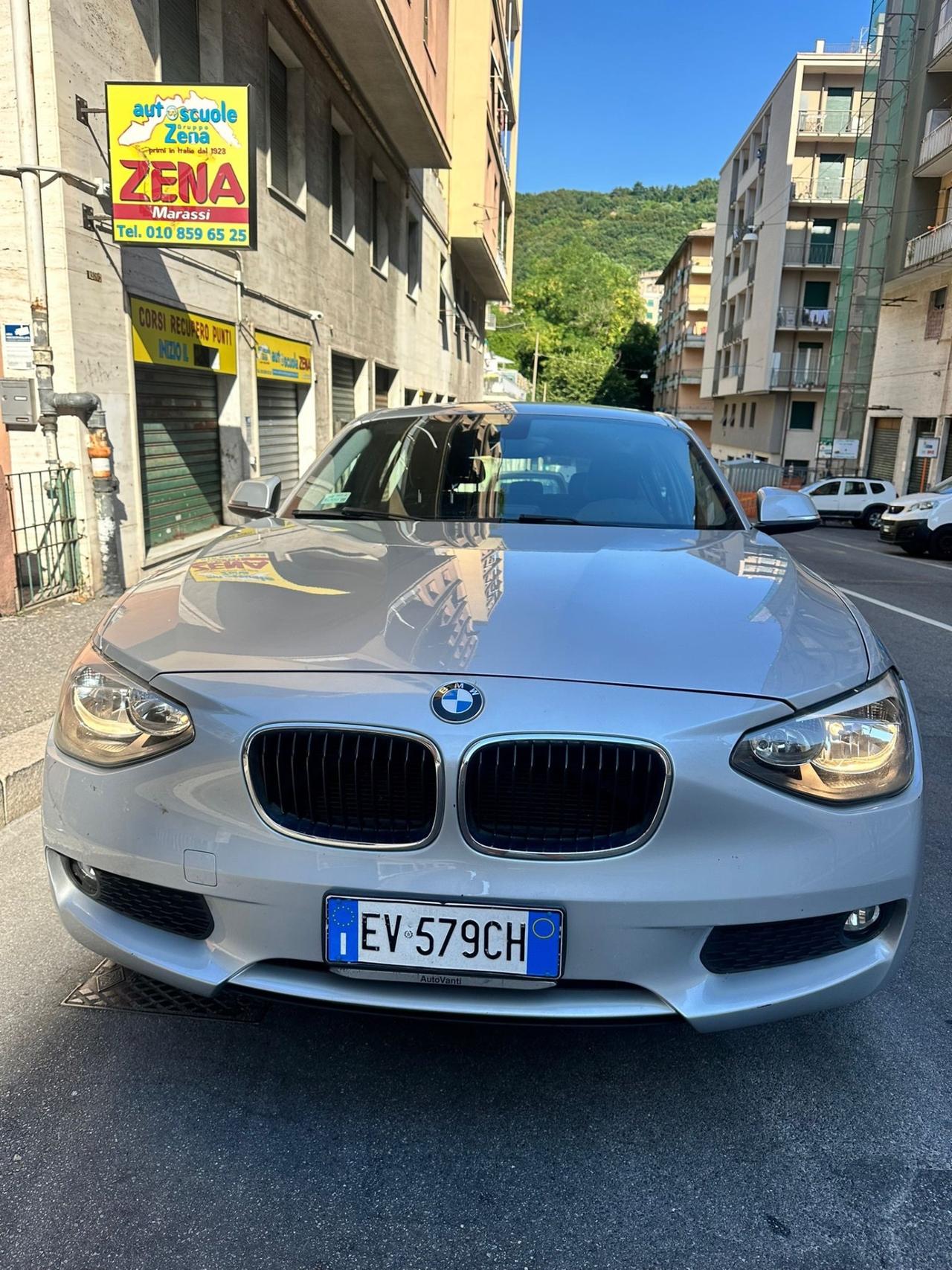Bmw 116 116d 5p. Urban AUTOMATICO