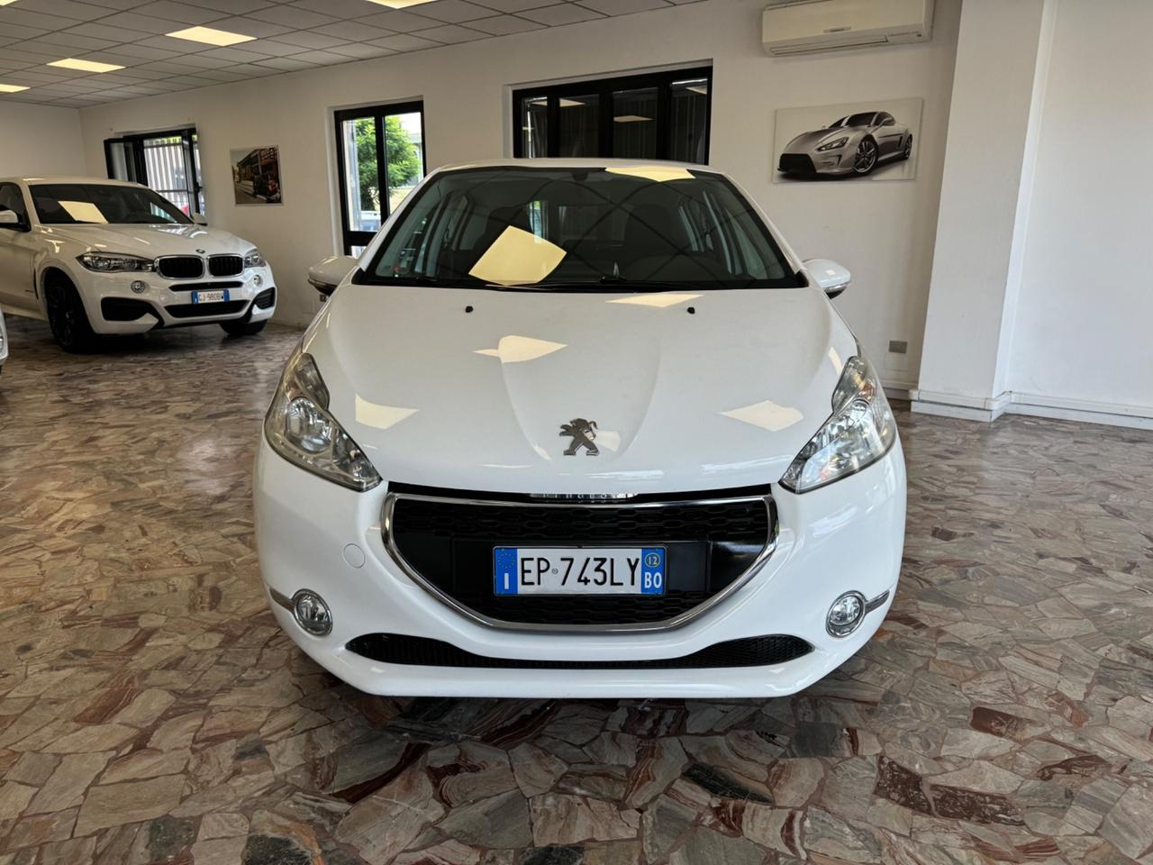 Peugeot 208 1.4 Vti 95CV 5 PORTE Allure