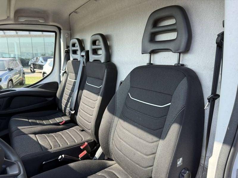 Iveco Nuovo DAILY 22 35s 16v 2.3 htp plm-tm FURGONE ** PREZZO + IVA **