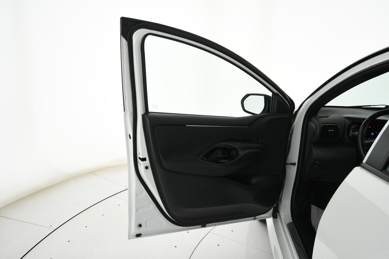 TOYOTA Yaris 1.5h Style CAMERA+ACC+APP CONNECT+NEOPATENTATI