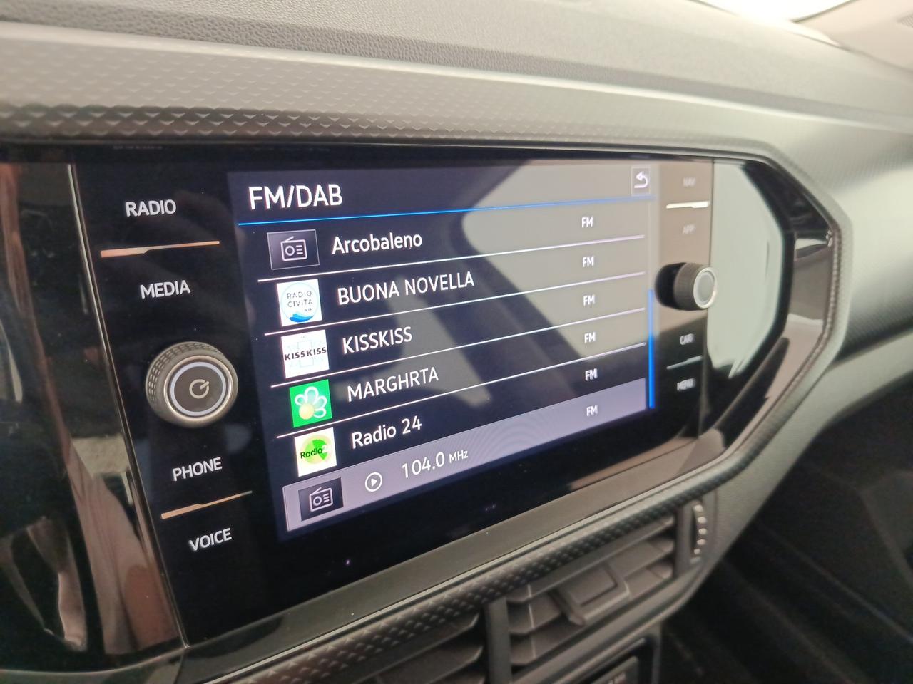 VOLKSWAGEN T-Cross - T-Cross 1.0 TSI Sport