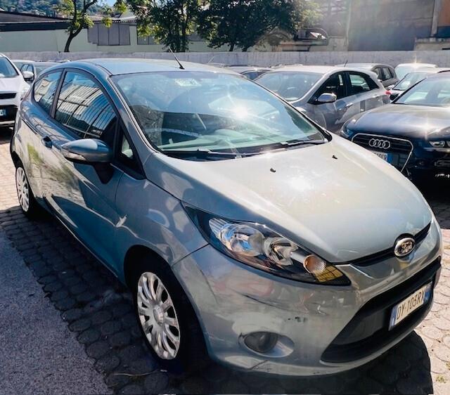 Ford Fiesta 1.2 82CV 3 porte Titanium