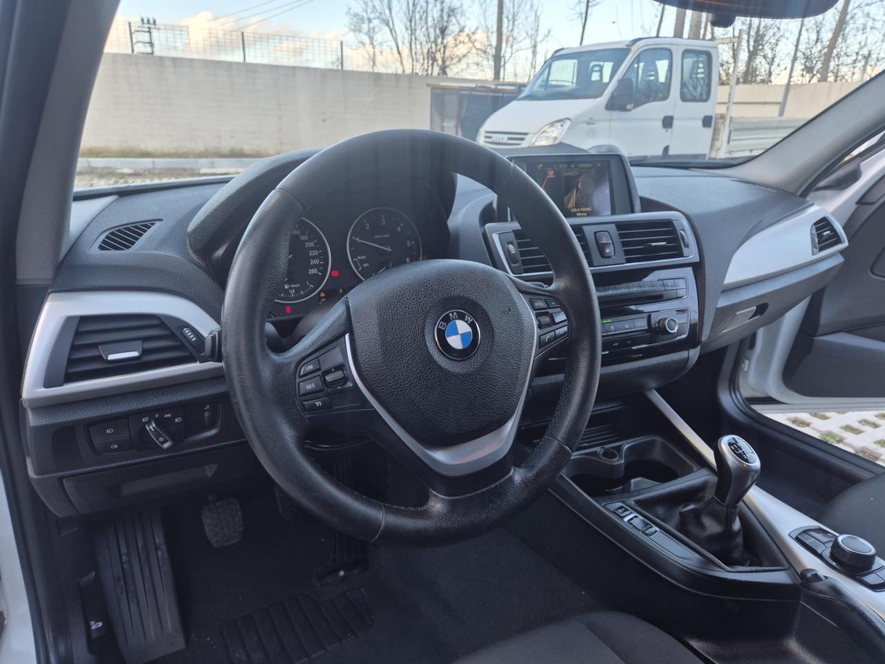 Bmw 116d 5p. SPORT 2017