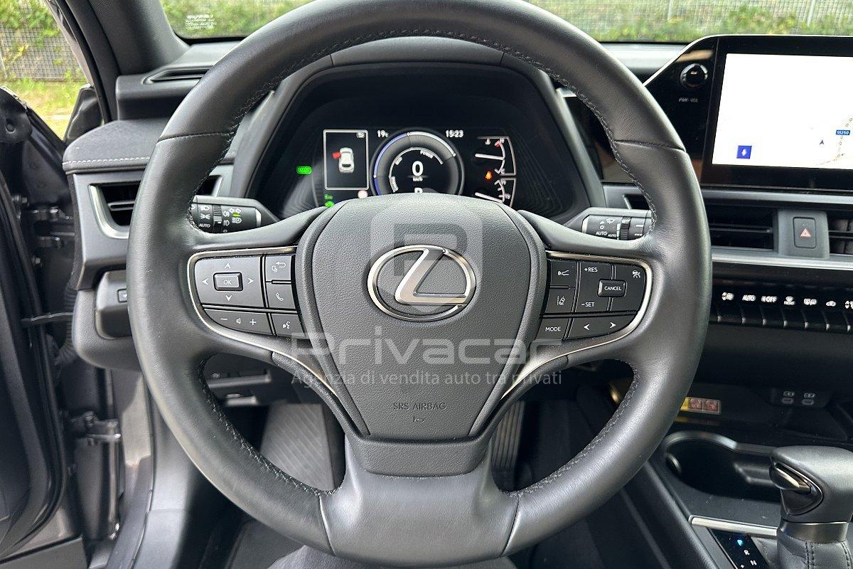 LEXUS UX Hybrid Urban