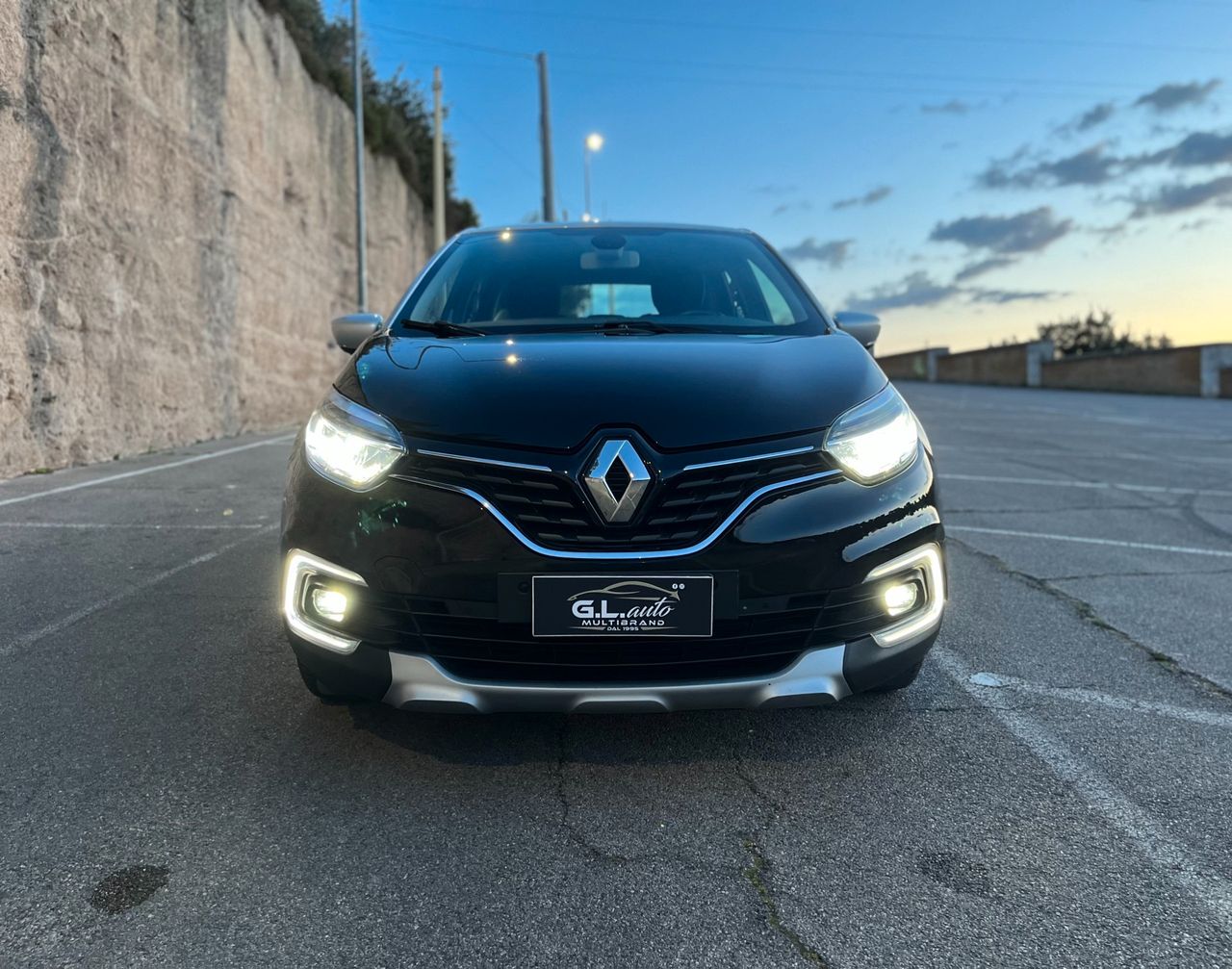 Renault Captur Sport Edition / 1500 90 CV / FULL LED