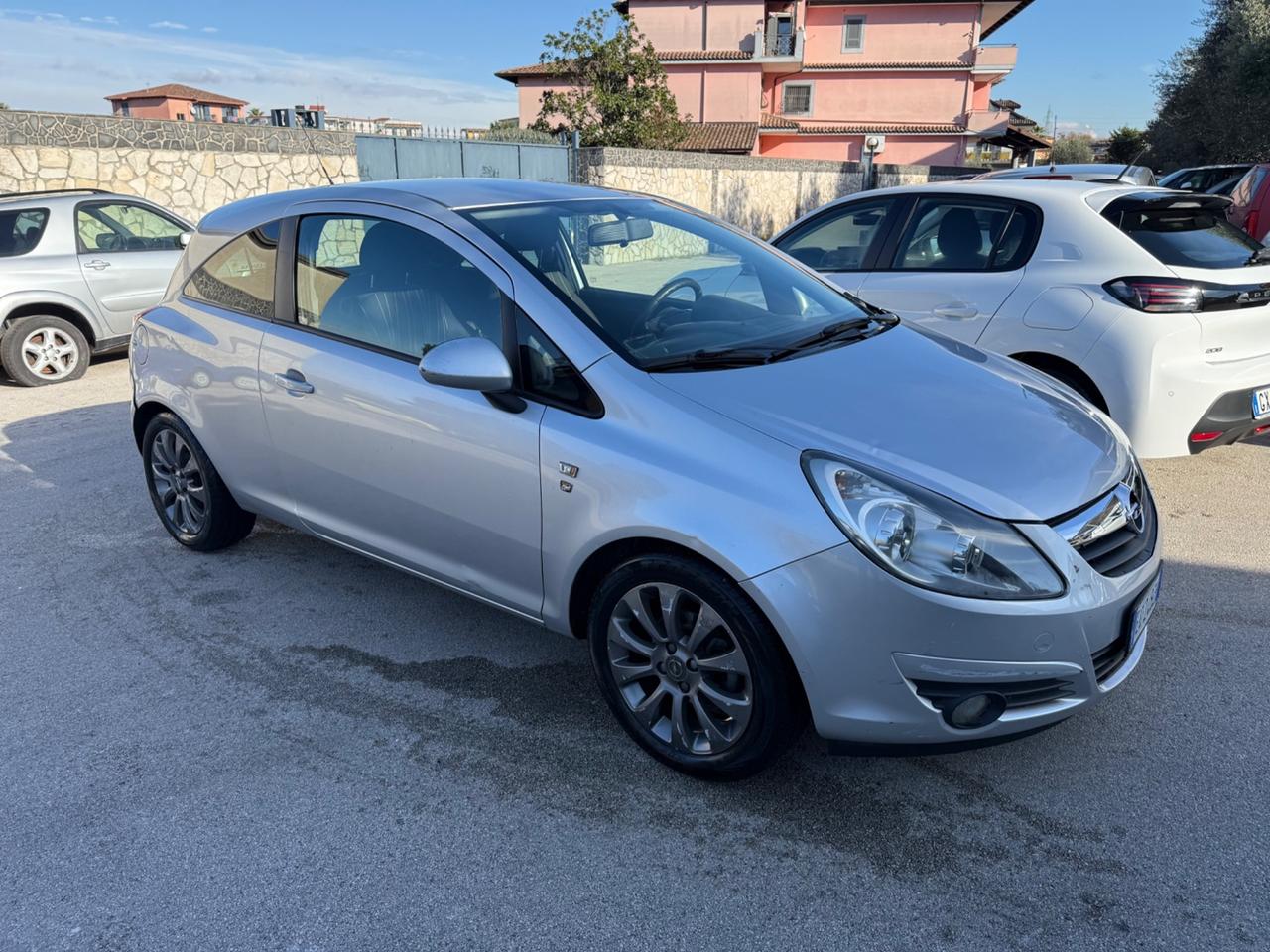 Opel Corsa 1.2 80CV 3 porte GPL-TECH Edition