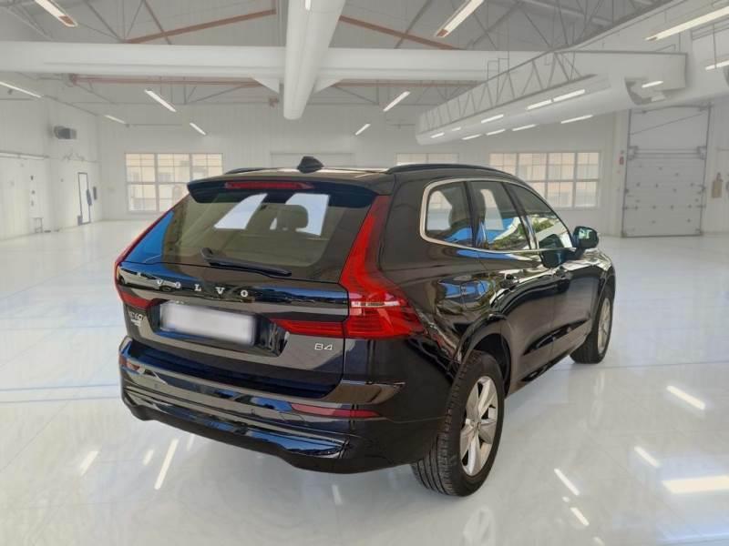VOLVO XC60 B4 D automatico Momentum Pro